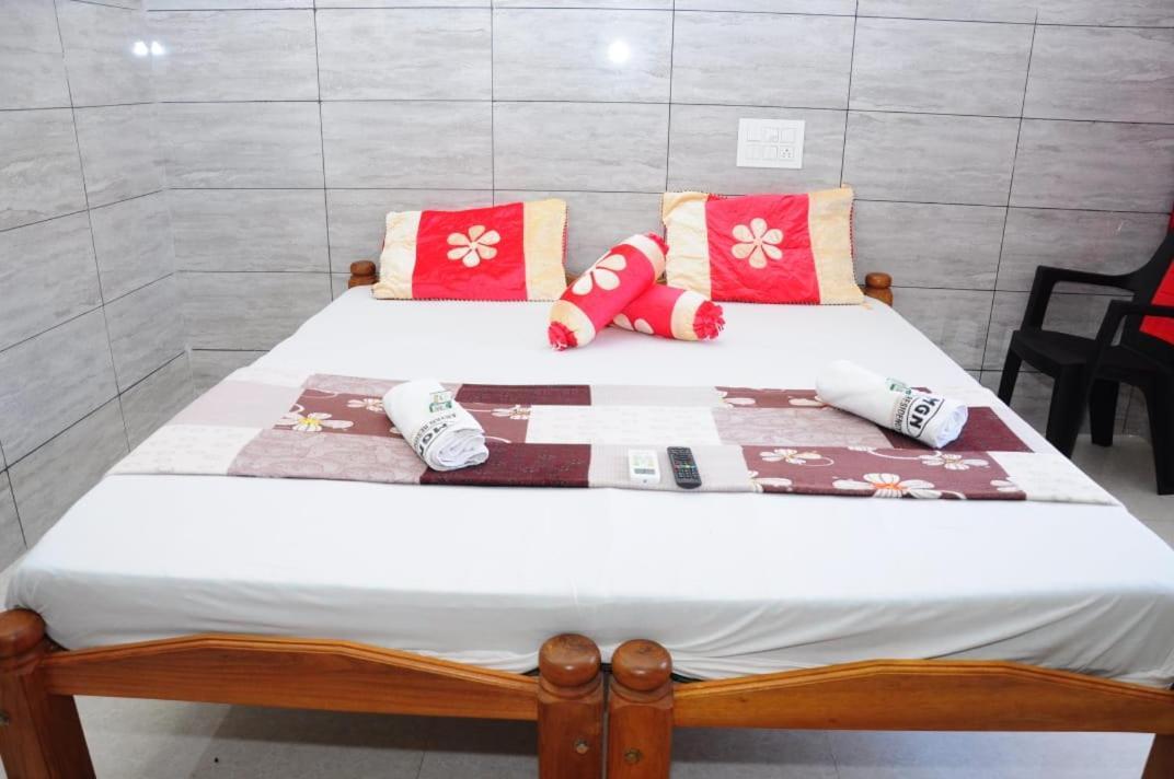 Aryan Residency Villa Mavalli Luaran gambar