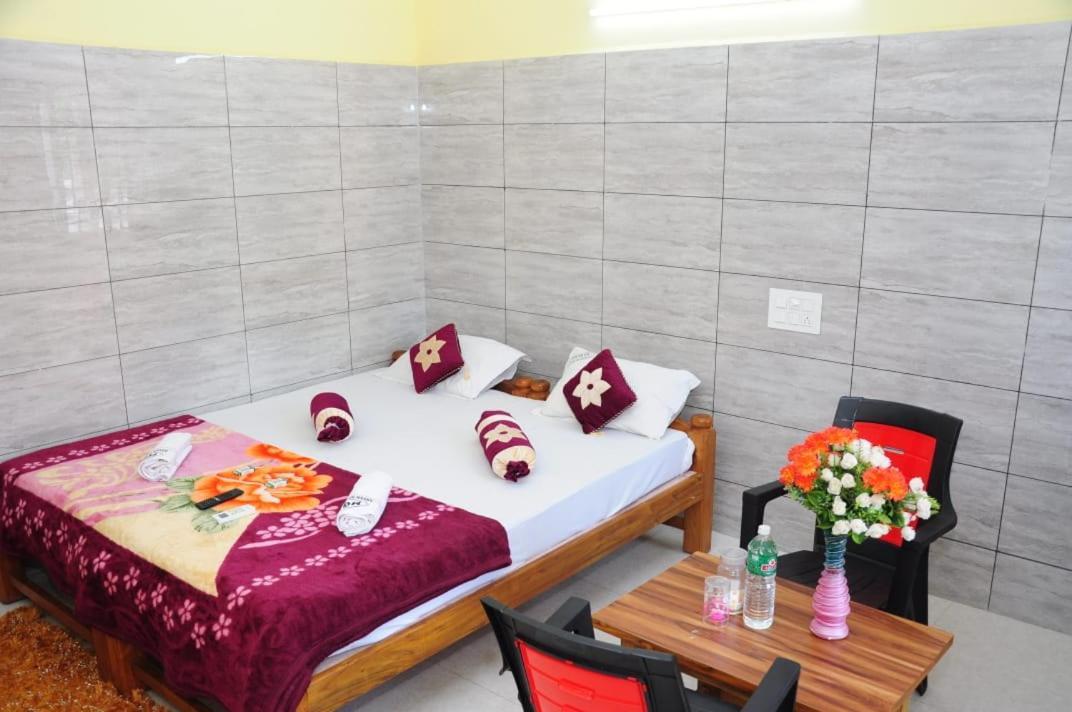 Aryan Residency Villa Mavalli Luaran gambar
