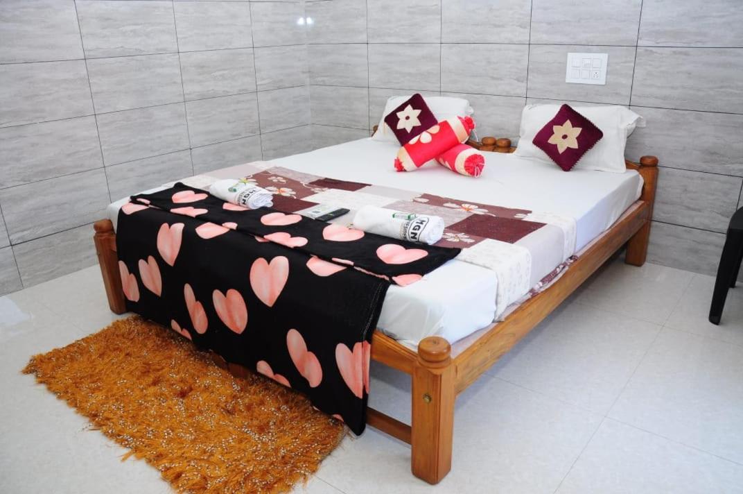 Aryan Residency Villa Mavalli Luaran gambar