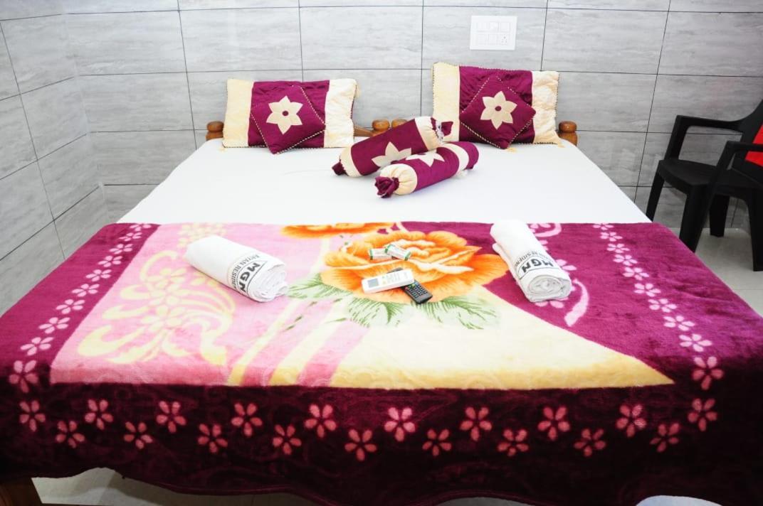 Aryan Residency Villa Mavalli Luaran gambar